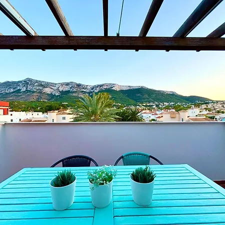 Hoteltype Penthouse 2 Beds, Parking, Wifi & Pool Stunning Views Apartment Denia