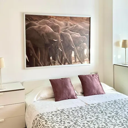 Apartment Hoteltype Penthouse 2 Beds, Parking, Wifi & Pool Stunning Views