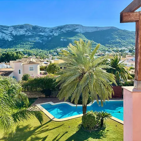 Hoteltype Penthouse 2 Beds, Parking, Wifi & Pool Stunning Views Apartment *