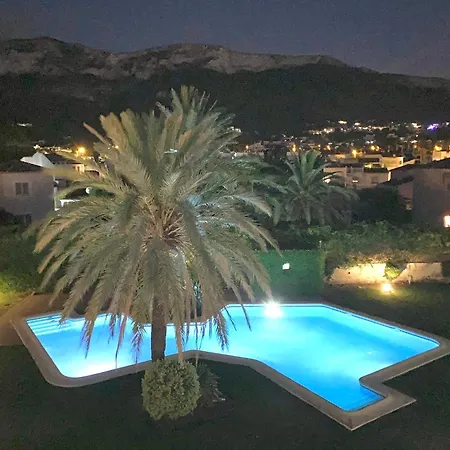Hoteltype Penthouse 2 Beds, Parking, Wifi & Pool Stunning Views