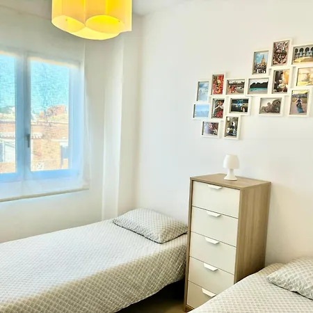 Apartment Hoteltype Penthouse 2 Beds, Parking, Wifi & Pool Stunning Views *