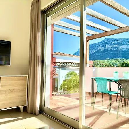 Apartment Hoteltype Penthouse 2 Beds, Parking, Wifi & Pool Stunning Views Denia