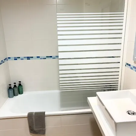 Hoteltype Penthouse 2 Beds, Parking, Wifi & Pool Stunning Views * Denia
