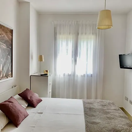Hoteltype Penthouse 2 Beds, Parking, Wifi & Pool Stunning Views Apartment