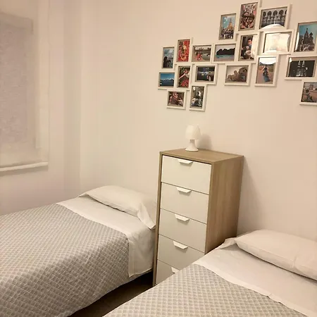 Hoteltype Penthouse 2 Beds, Parking, Wifi & Pool Stunning Views * דניה